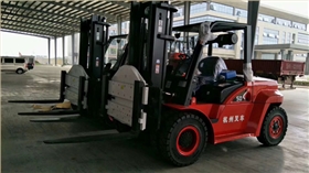 X系列內(nèi)燃叉車-順博鋁業(yè)，會(huì)旋轉(zhuǎn)的