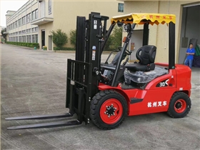 3噸內(nèi)燃叉車(chē)X系列-實(shí)拍圖