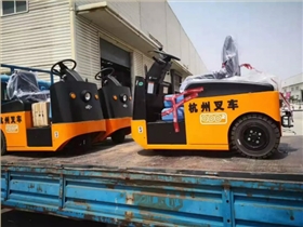 電動(dòng)牽引車(chē) 電動(dòng)牽引車(chē)