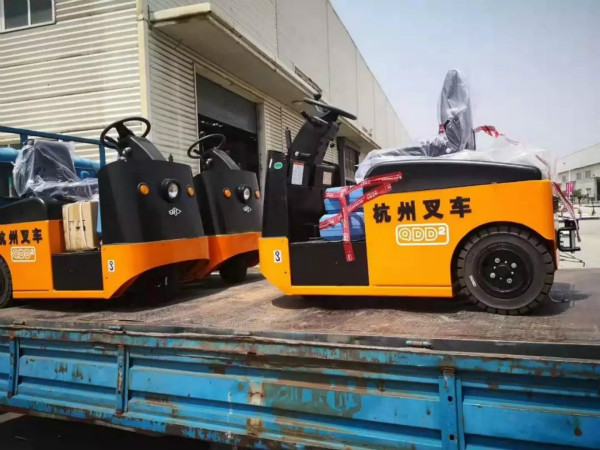有質(zhì)量有保證，杭叉的電動(dòng)牽引車再一次交付天津某企業(yè)！